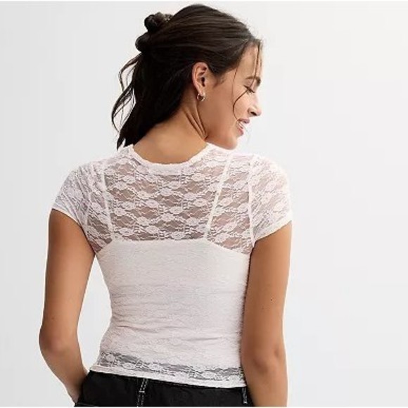 Sugar Moon CHERRY Short Sleeve Lace Cropped Tee - XL - Picture 3 of 5